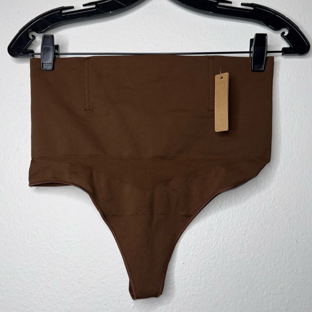 Shapellx high-waisted tummy control thong with anti-slip grip & boning 3XL/4XL
